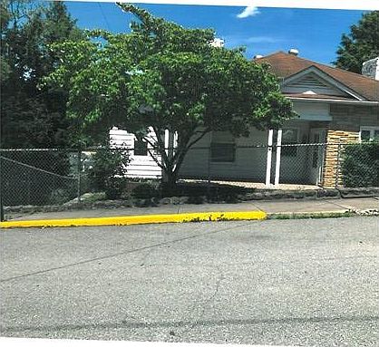 1st image of 202 S Mountain Ave
