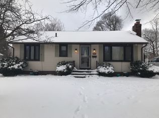 2038 N Manor Dr, Erie, PA 16505