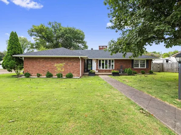 2014 Fieldcrest Dr, Owensboro, KY 42301