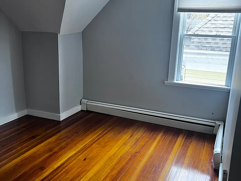 34 8th St #3 — Photo 9