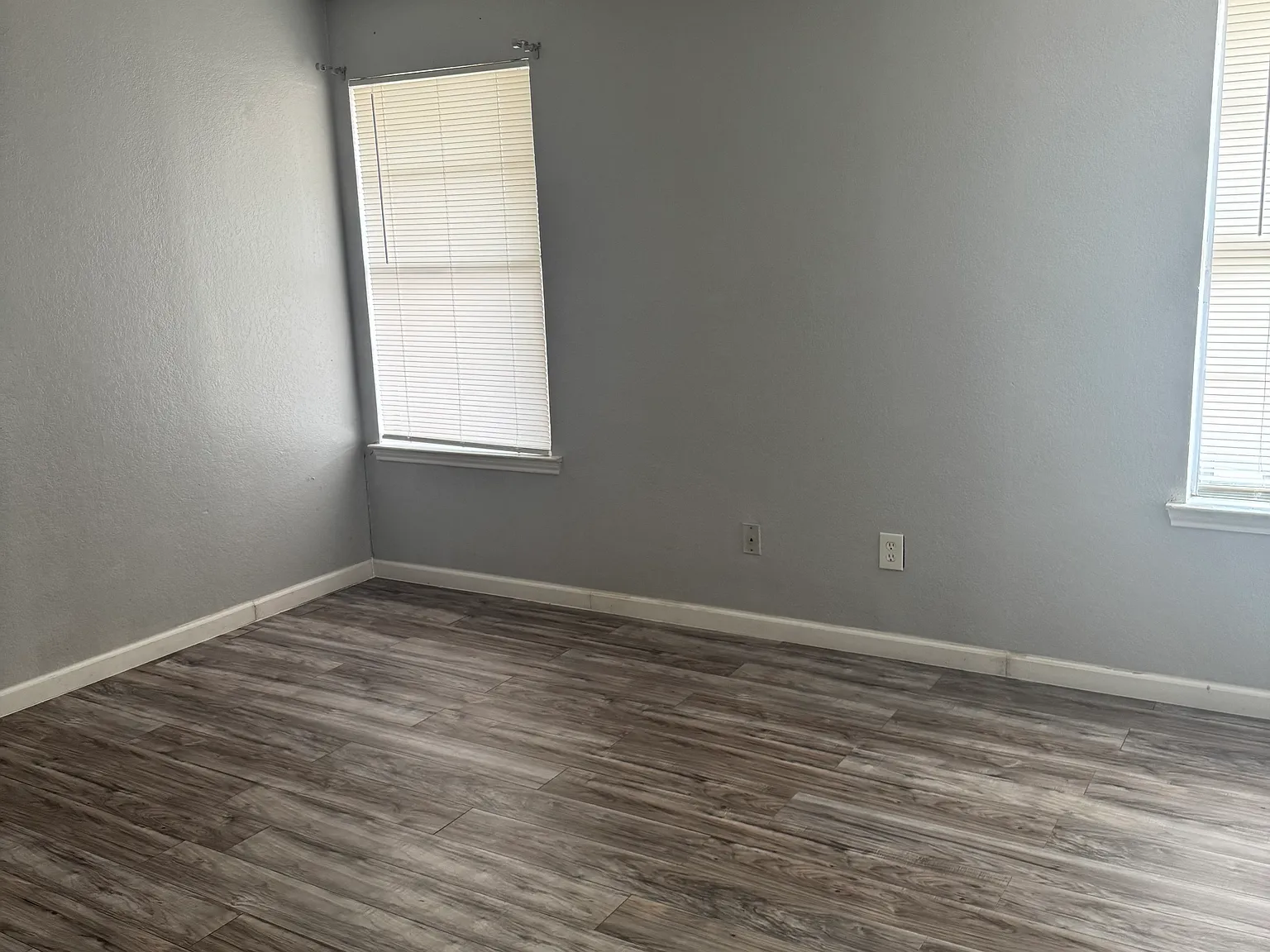 2 bed, 1113 sqft, $1,300 — Photo 3