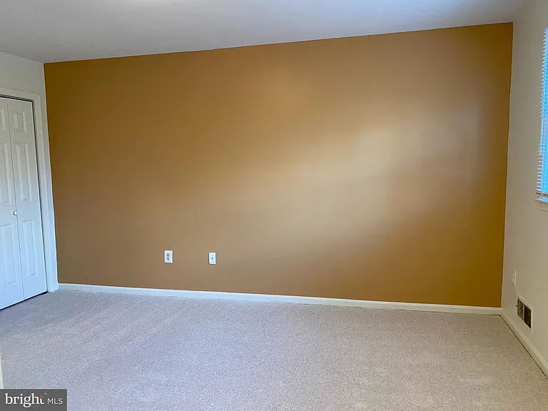 6802 Dina Leigh Ct — Photo 24