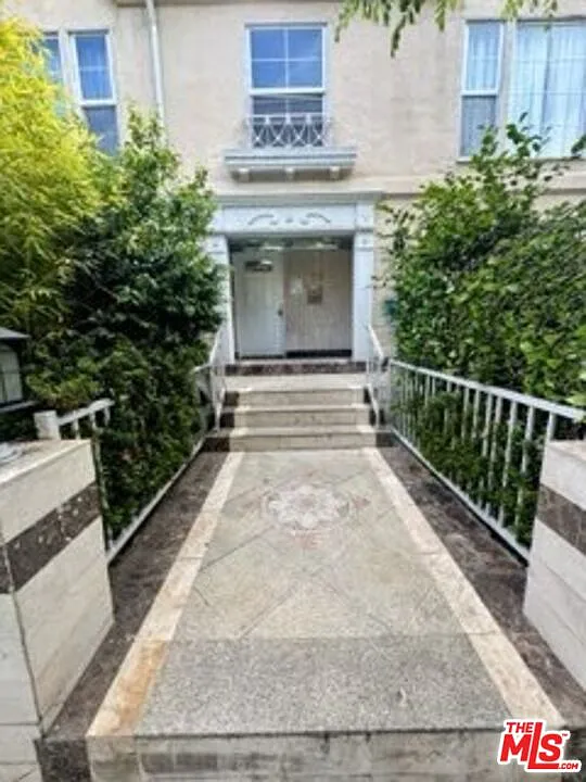 1 bed, 1.0 bath, 950 sqft, $3,500 — Photo 4