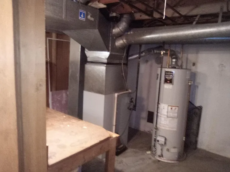 2880 E Eisenhower Pkwy — Photo 20