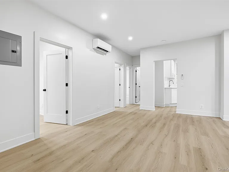 36 Dunwoodie St #1 — Photo 1