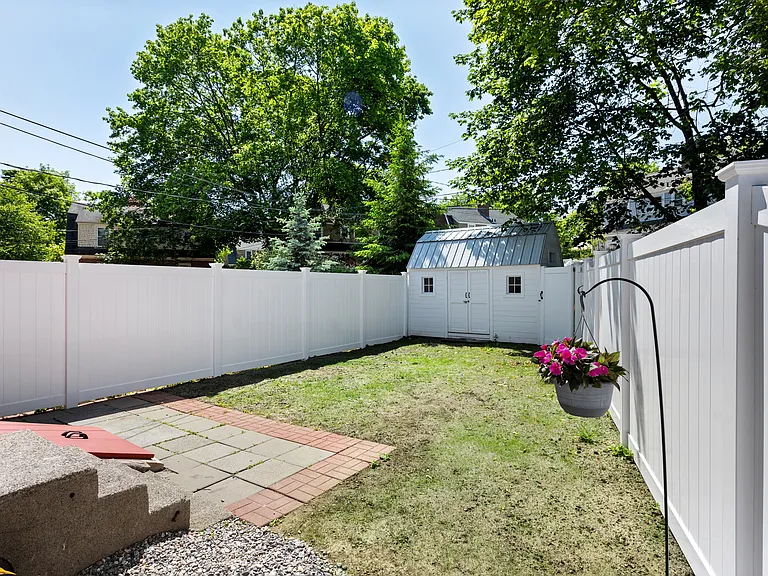 31 Saratoga Way — Photo 6