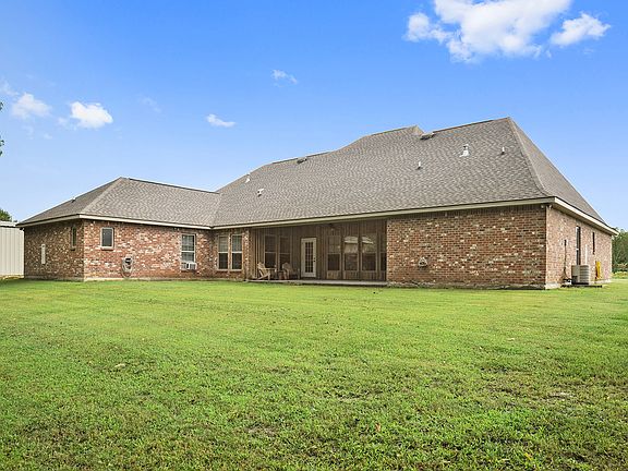 3rd image of 2845 Laurel Pointe Dr