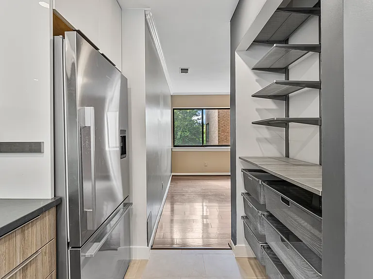 11120 Harbor Ct #1120 — Photo 15
