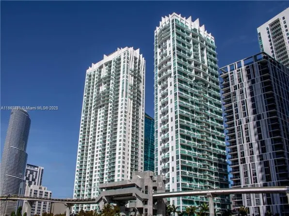 41 SE 5th St APT 604, Miami, FL 33131