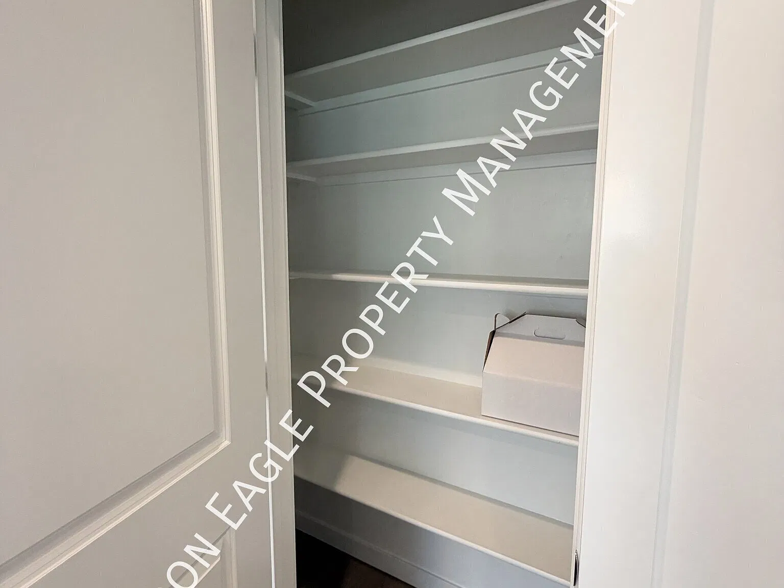 3 bed, 2.0 bath, 1558 sqft, $2,295 — Photo 4