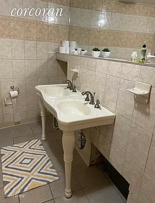 Rented by Corcoran | media 6