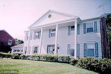 2nd image of 6108 Tuckerman Ln