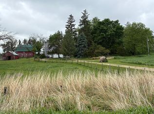 422 Rogers Grove Rd, Ely, IA 52227