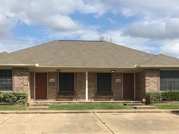 1724 Rock Hollow Loop, Bryan, TX 77807