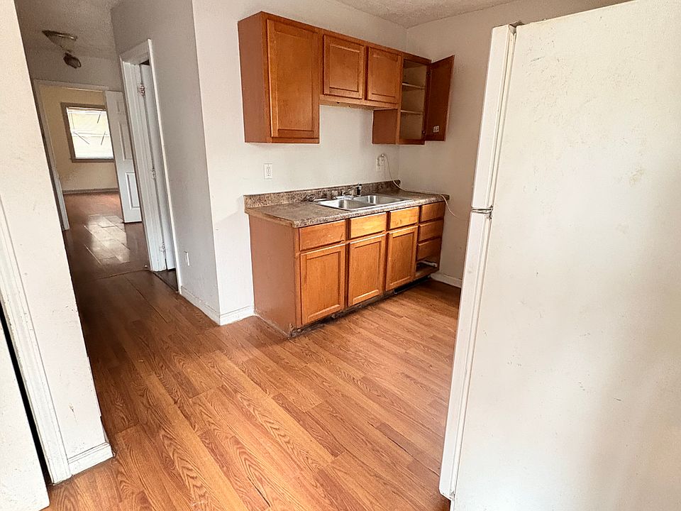 1st image of 8209 Vine St APT 1