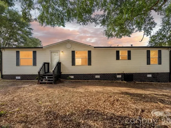 109 Puett Ave, Dallas, NC 28034