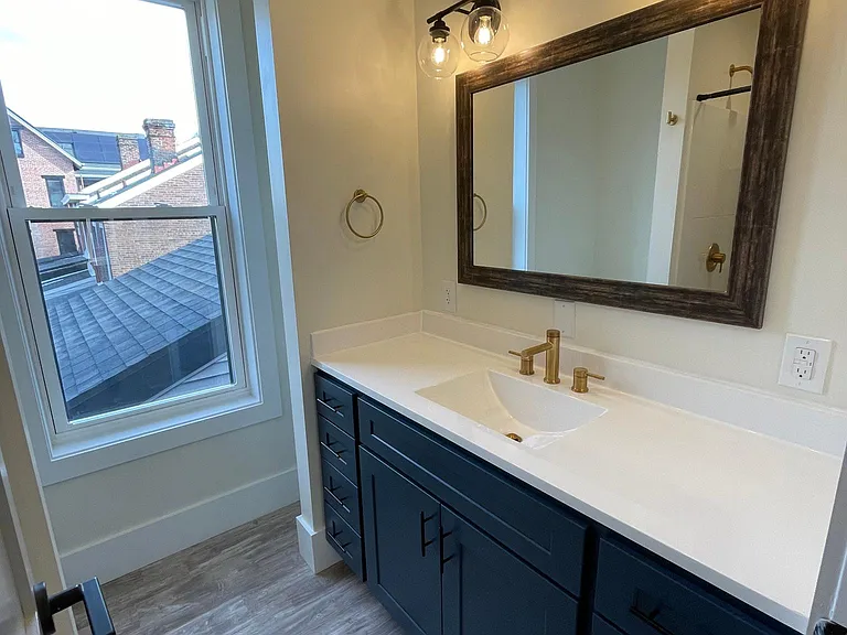 3rd floor bathroom