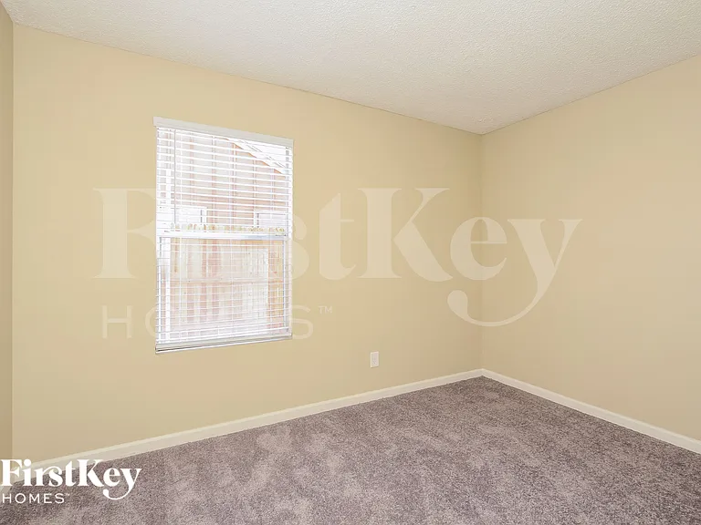 6408 W Grandview Rd — Photo 15