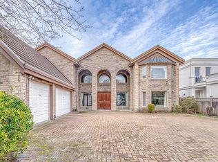 5471 Garrison Rd, Richmond, BC V7C2M1