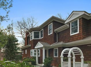 15 Riverpointe Rd, Hastings On Hudson, NY 10706