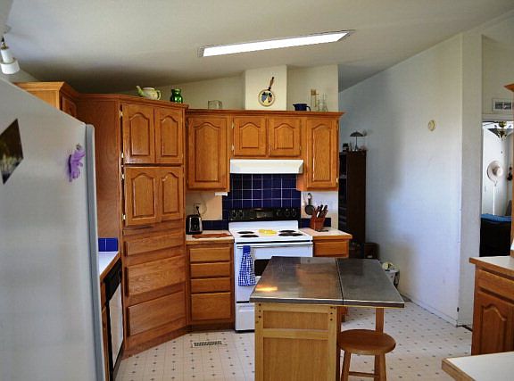 5th image of 2710 E 625 N