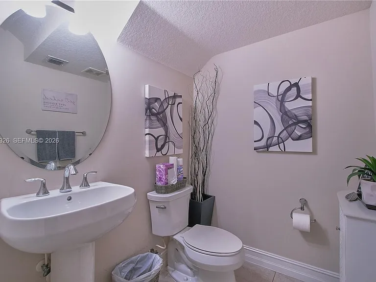129 Riverwalk Cir E #129 — Photo 20