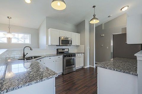 2nd image of 817 Asbury Dr #817