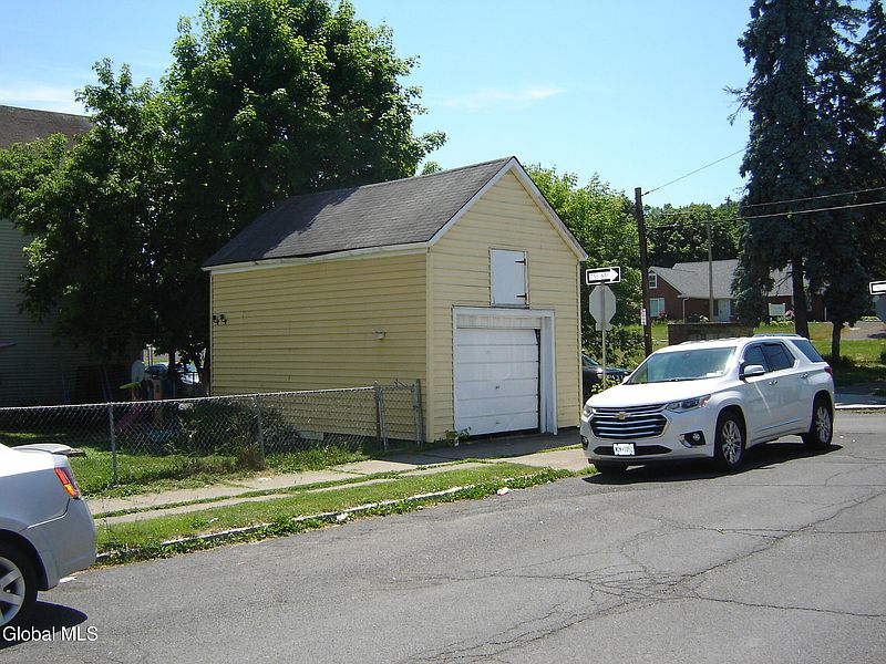 3rd image of 50 Newark Street