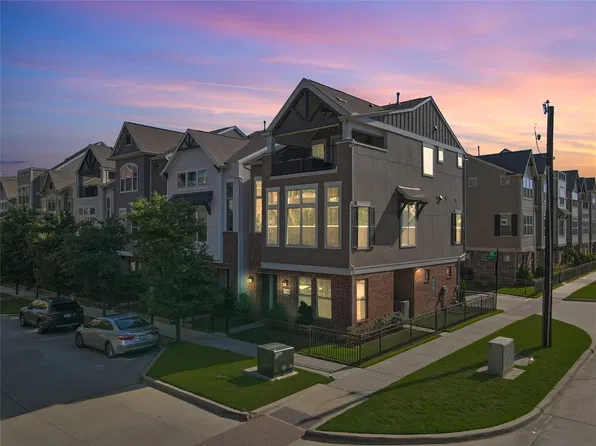 2705 Yellow Jasmine Ln, Dallas, TX 75212