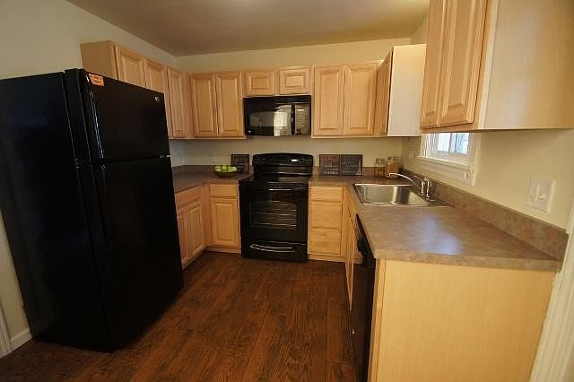 2nd image of 327 S 13th St