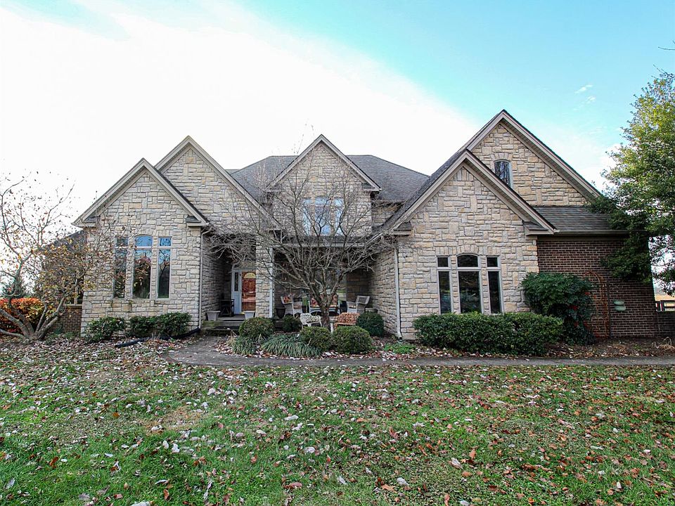 1st image of 1014 Oak Hill Cir