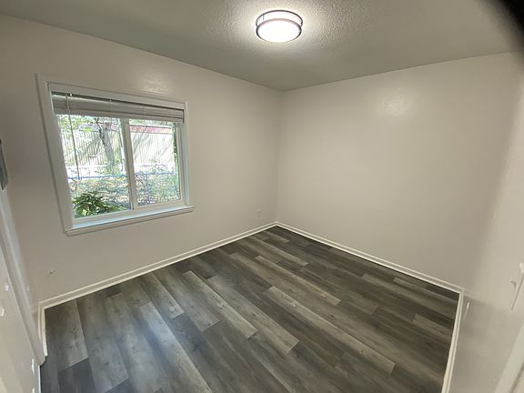 5th image of 6367 Metz Rd