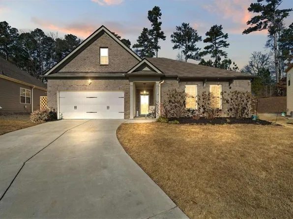 2028 Creekhead Dr, Villa Rica, GA 30180