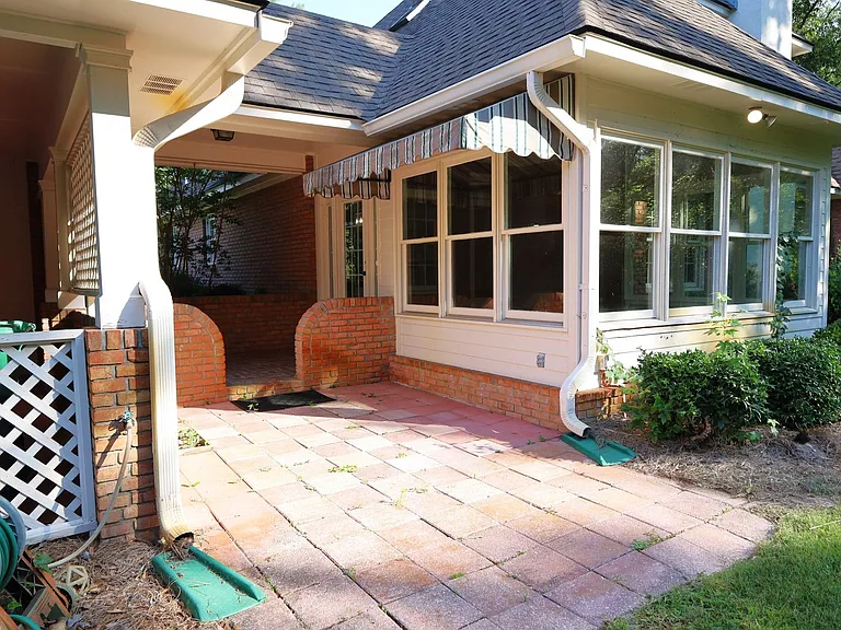 1054 Ridge Rd — Photo 36