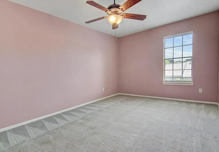 951 Sunmeadow Dr — Photo 16