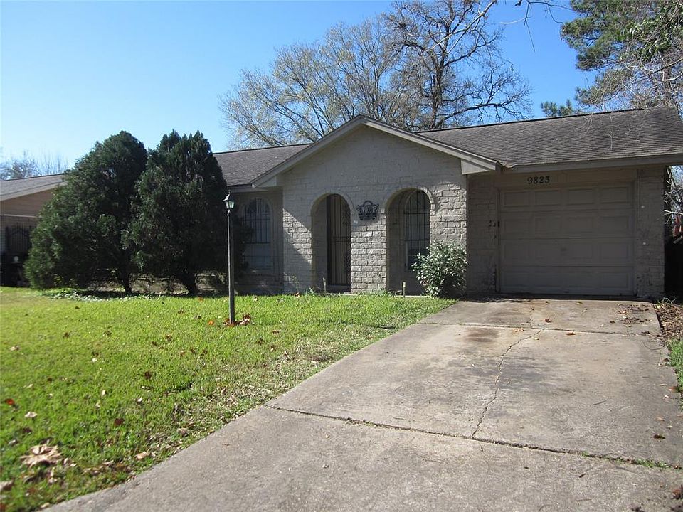 Welcome Home: 9823 Lum Lane Houston, Texas 77078