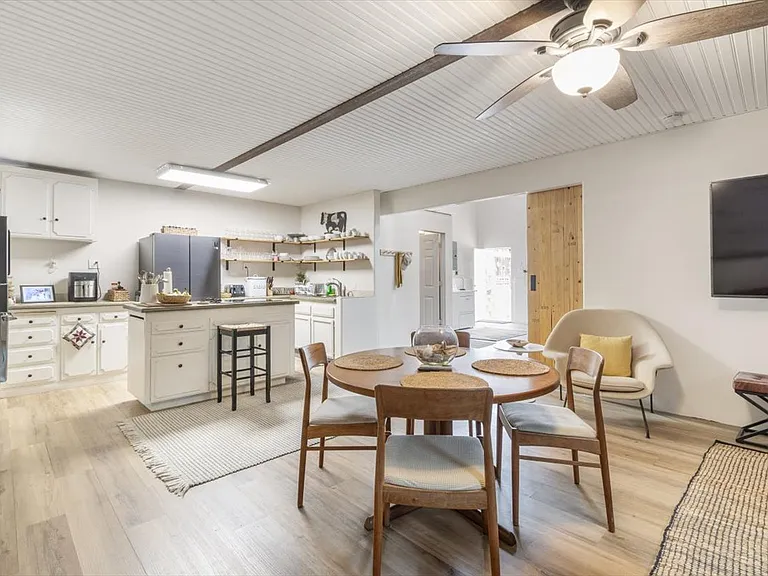 2102 Deerpark Dr — Photo 42