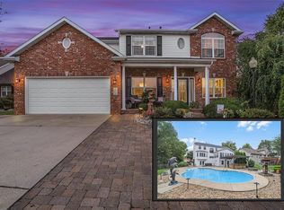 117 Somerset Dr, Glen Carbon, IL 62034