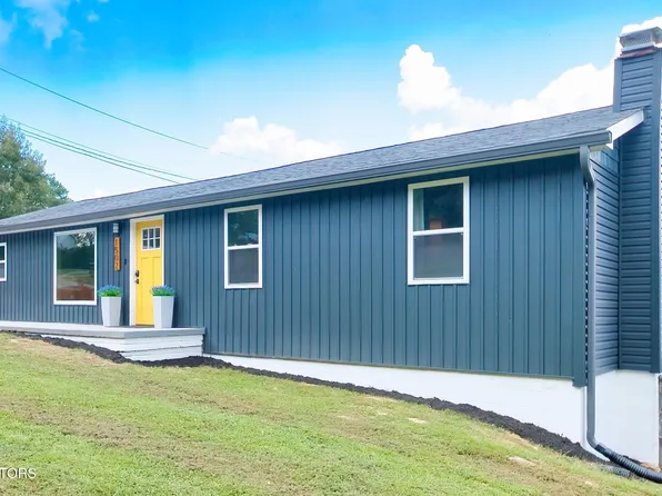 1502 Shadowood Dr, Maryville, TN 37803