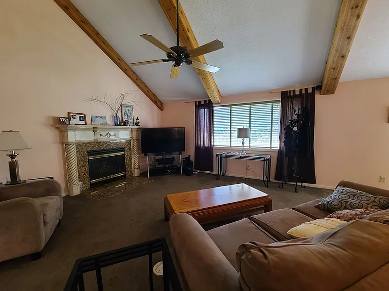 3123 S Lakeshore Dr — Photo 4