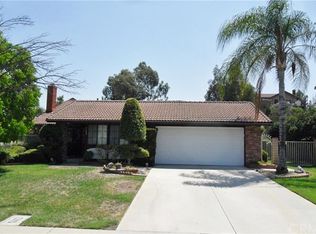 1124 Greystone Dr, Riverside, CA 92506