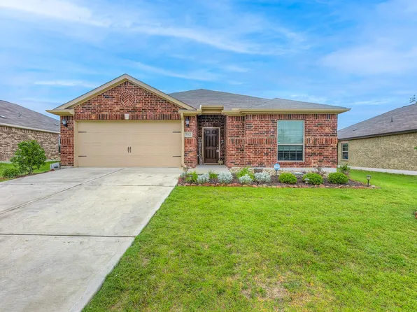 3012 Watercrest Dr, Sanger, TX 76266