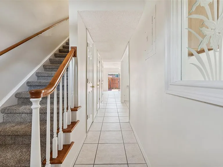 316 Georgetown Dr #316 — Photo 3