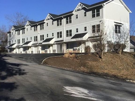 5th image of 3 Woodlands Ave Unit 2-7
