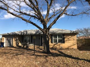 1808 N Colorado St, Decatur, TX 76234