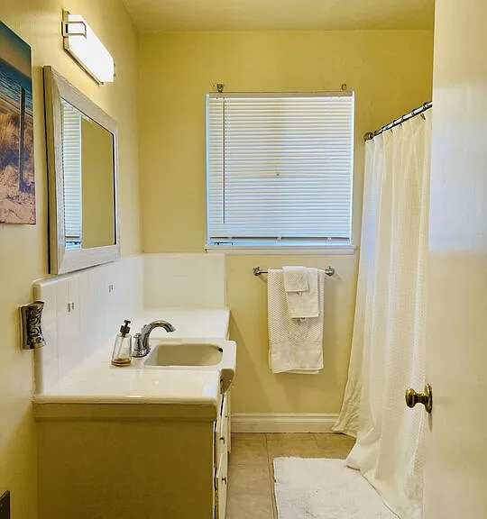 638 Howland Dr #4 — Photo 18