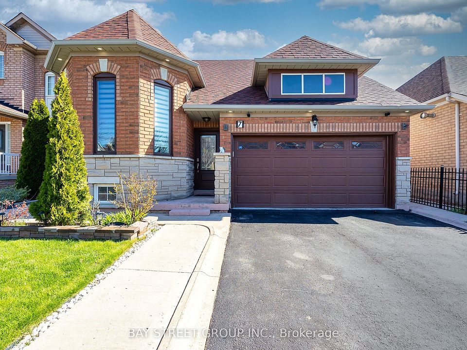 1st image of 7 Orchid Dr