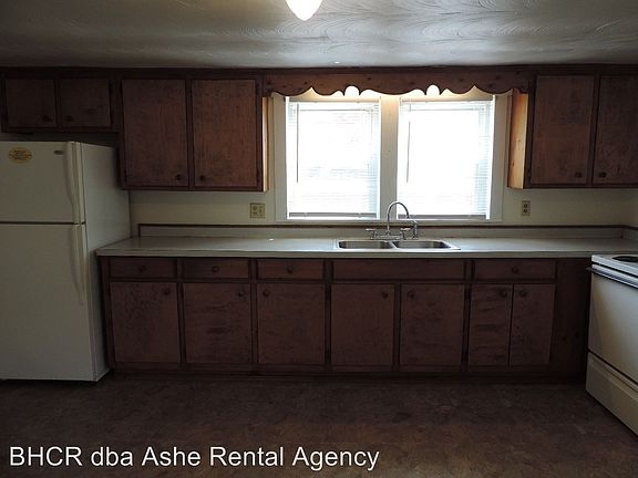 5th image of 605 N Jefferson Ave