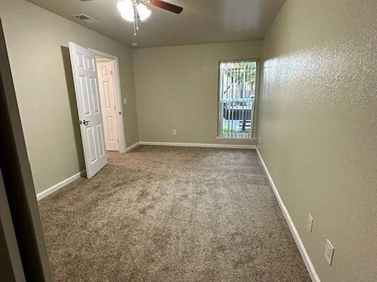 Carmel Woods Apartments — Photo 20