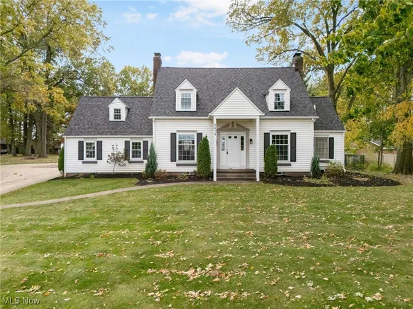 2612 21st St NW, Canton, OH 44708